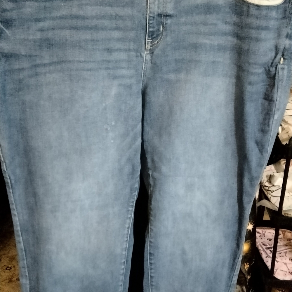 Jeans - Picture 16 of 16